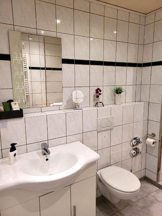 Schoene, Modernisierte Wohnung - Dudweiler Sarrebruck Extérieur photo